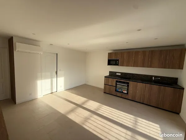 Appartement 2 pièces 37 m² Limite Pusignan - Villette d'anthon