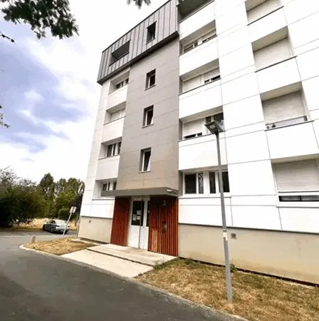 Chambre à louer dans T3