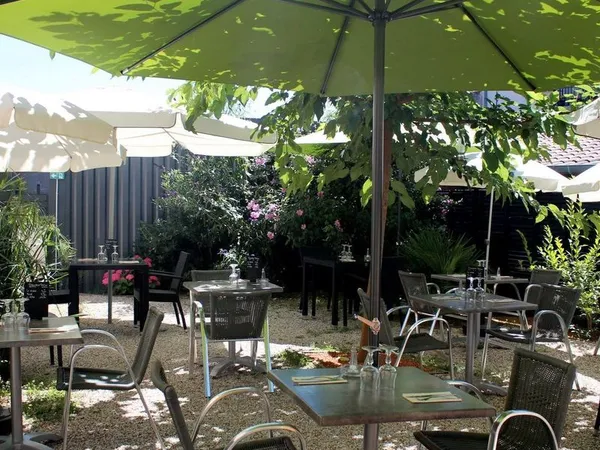 Immeuble de 300 m² - murs commerciaux + logement