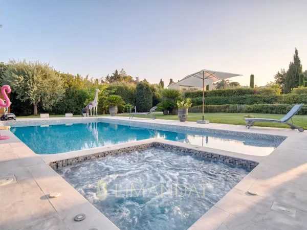 La Colle sur Loup - Villa neo provencale - 292 m2 - 4 chambres -