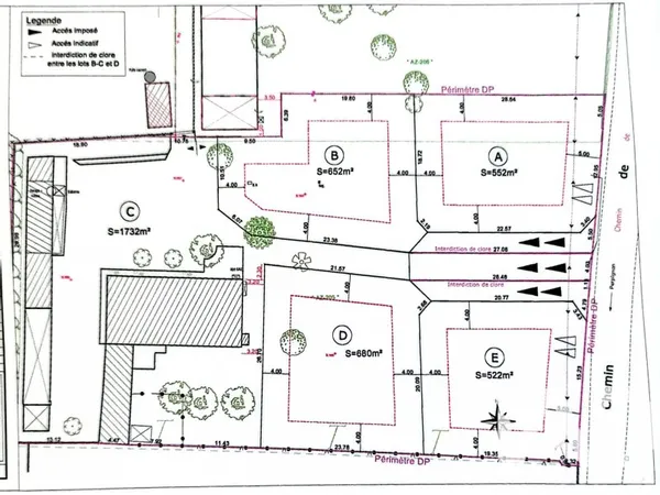 Terrain 552 m²