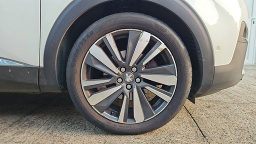 Peugeot 3008 1.2 PureTech 130 EAT6 - GT Line – 2018 – 88127 km – Essence – Boîte Automatique — photo 27