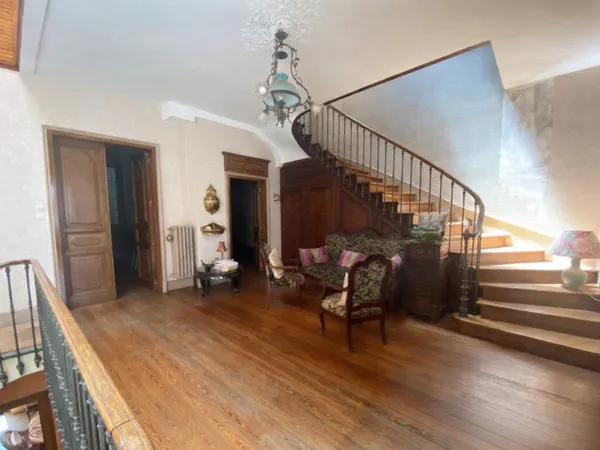 Maison 7 pièces 185 m²