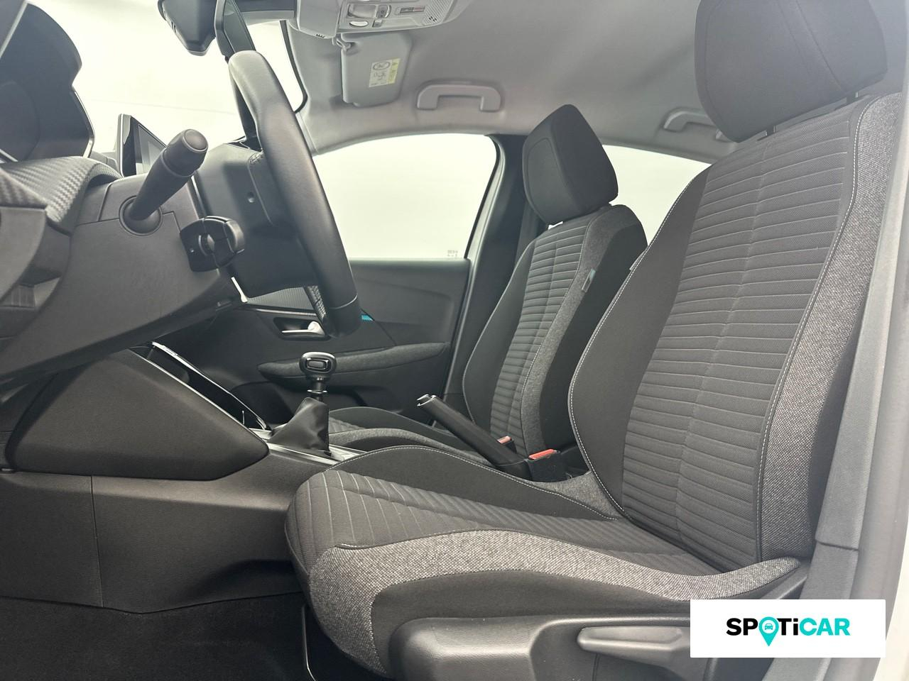 Peugeot 208 1.2 puretech 100ch s&s style 118g — photo 9