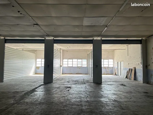 Box / Garage 35 m2 sécurisé