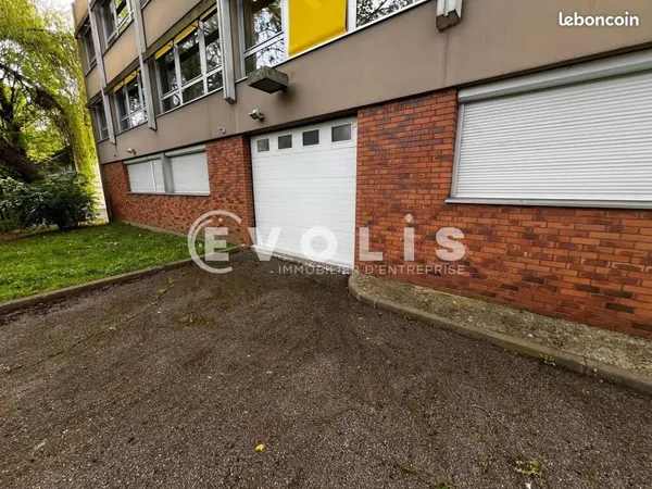 Local d'activité 260 m²