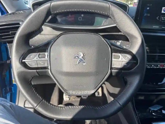 Peugeot 2008 bluehdi 110 s&amp;s bvm6 — photo 9