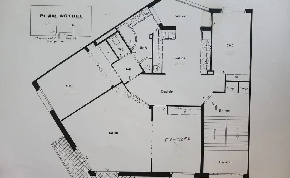 Photo 1