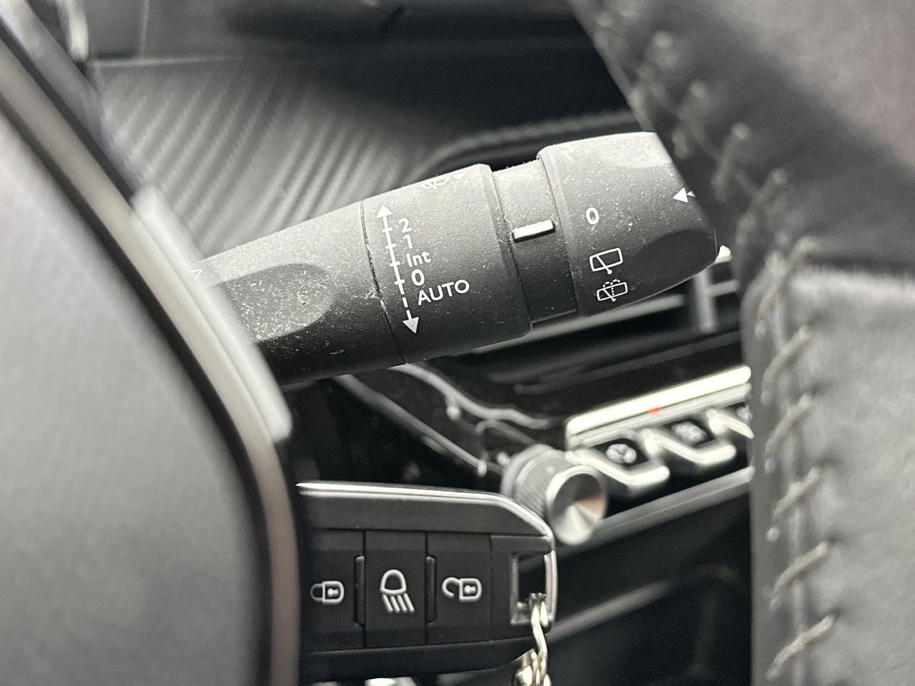 Peugeot 2008 puretech 130 s&s bvm6 style — photo 18