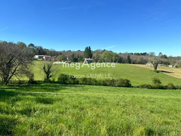 Terrain à bâtir de 6800m2