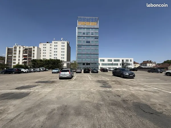 Parking/box Dijon