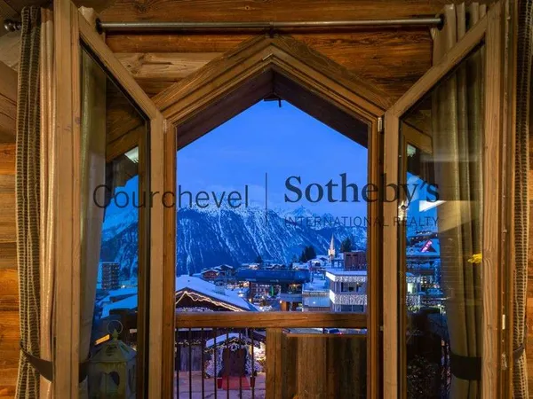 Chalet 7 pièces 275 m²