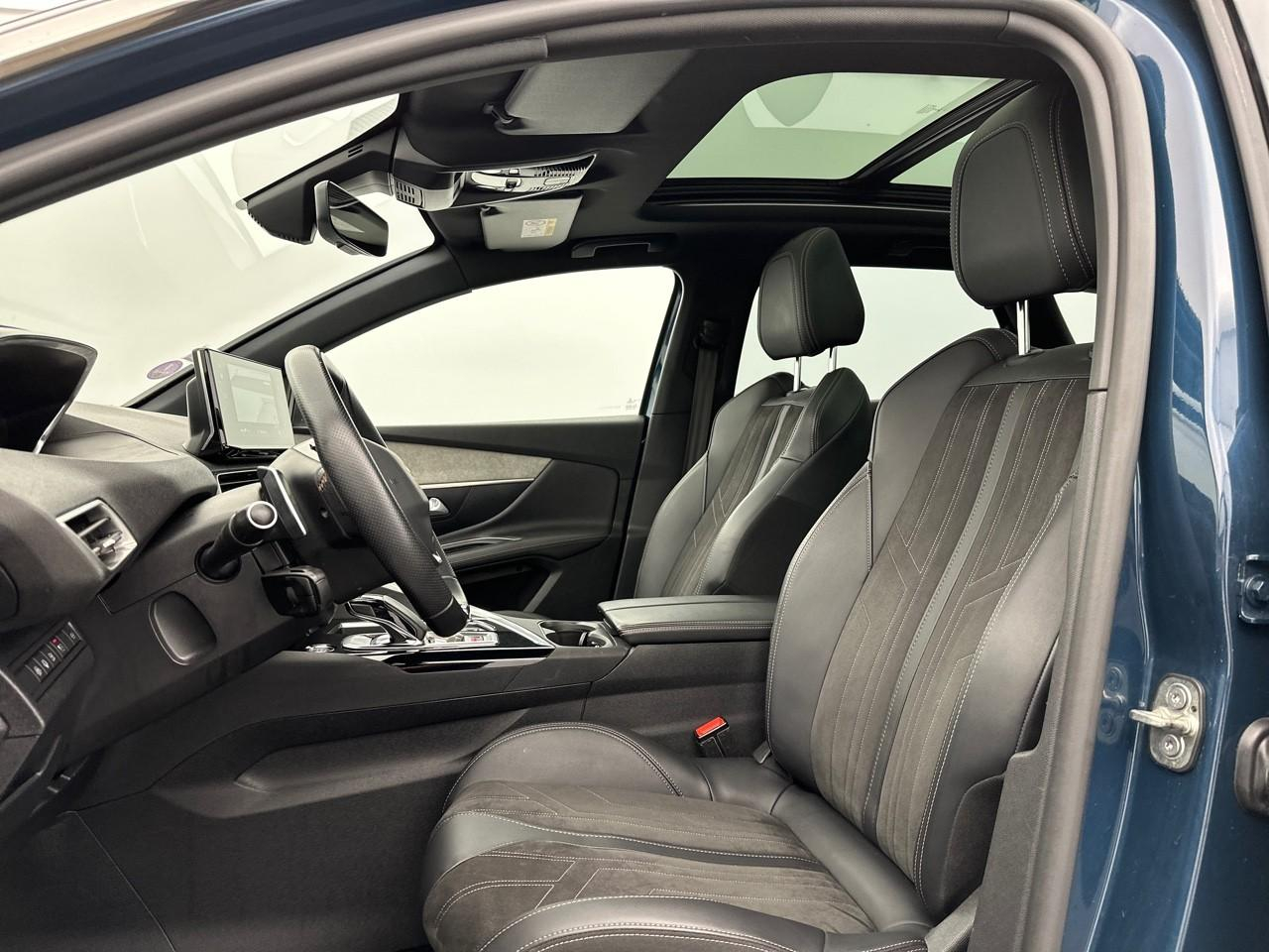 Peugeot 3008 hybrid 225 e-eat8 gt pack — photo 9