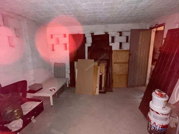 Grande cave de 17 m2 facile d'accès à louer