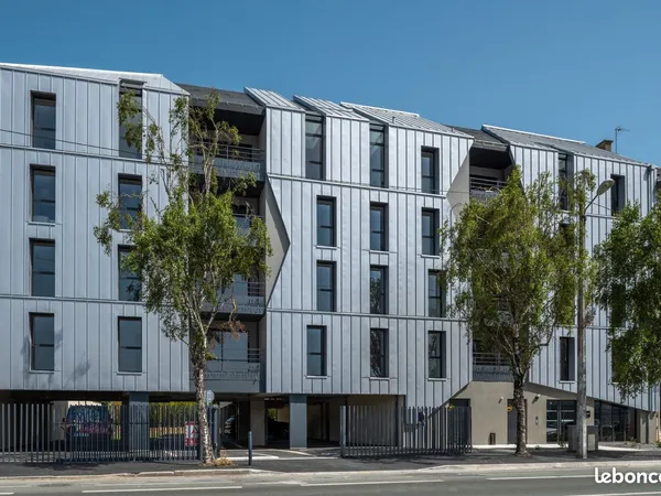 T3 non meublé - 64 m² avec balcon et stationnement privatif