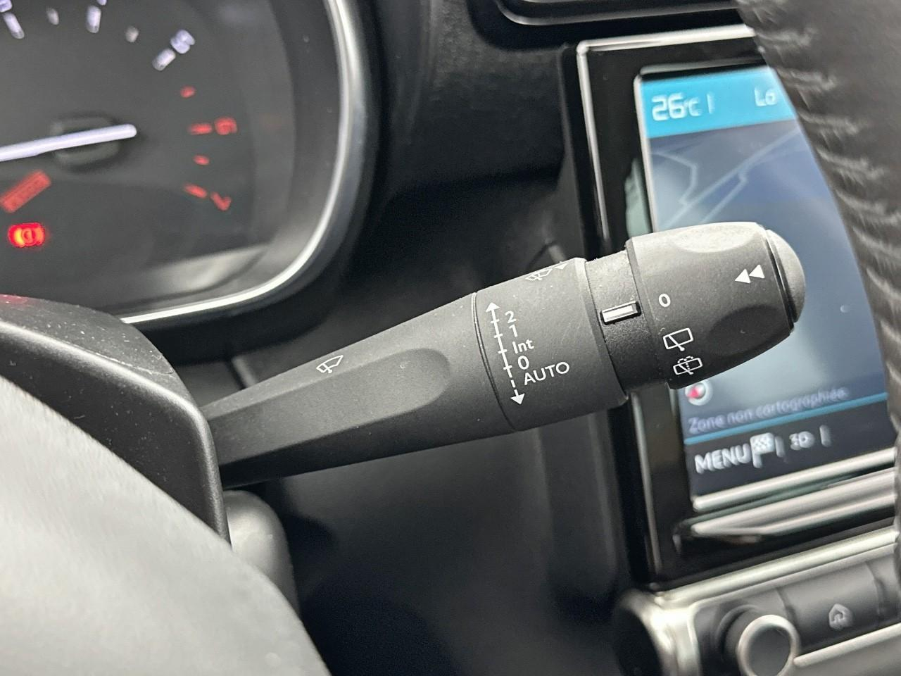 Citroën C3 Aircross puretech 130 s&s eat6 shine pack — photo 18