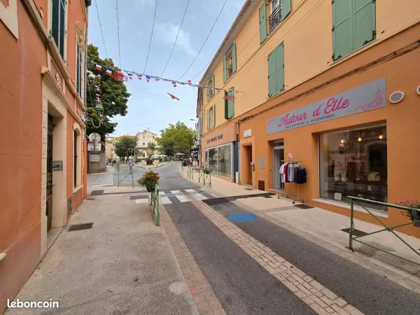 Local commercial le Beausset