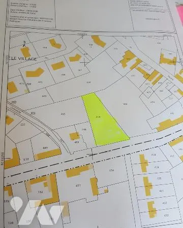 Terrain 2025 m²