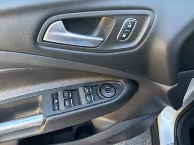 Ford Kuga 1.5 tdci 120ch stop&amp;start titanium 4x2 euro6.2 — photo 6