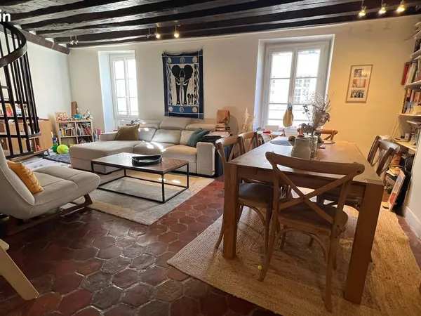 Duplex de charme dans le Marais