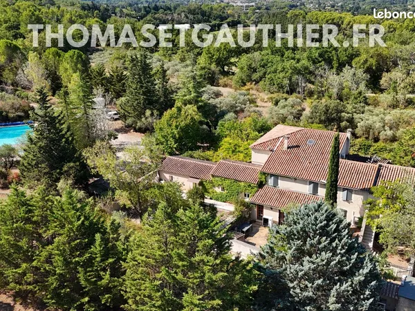 Propriété 16 pièces 445 m²