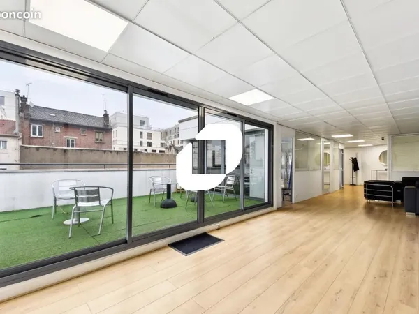 Bureaux 144 m²