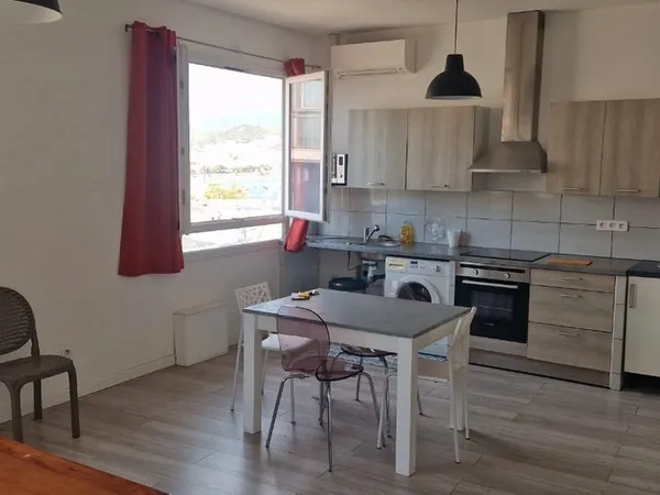 Appartement f3 cours Napoléon