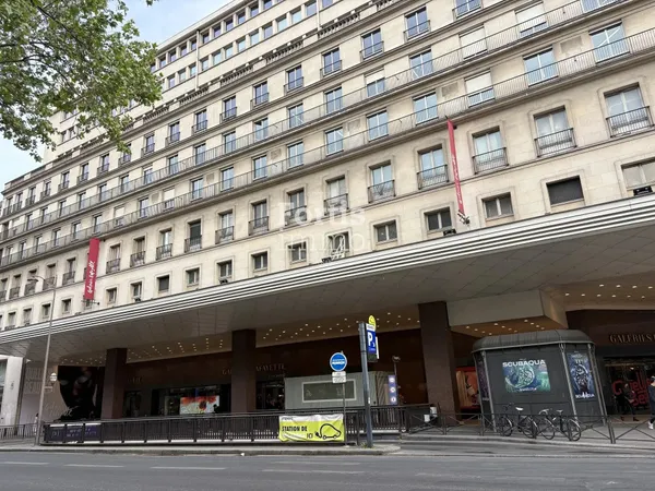 PARIS 9 - GALERIES LAFAYETTE - PLACE DE PARKING INDIGO