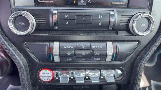 Ford Mustang Fastback 5.0 V8 421 BVA - GT – 2015 – 144848 km – Essence – Boîte Manuelle — photo 13