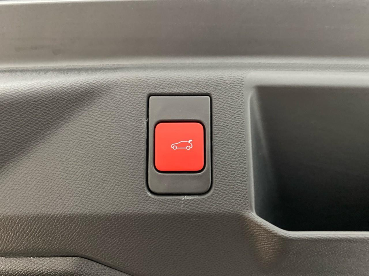 Peugeot 5008 1.2 hybrid 145 e-dcs6 gt — photo 20