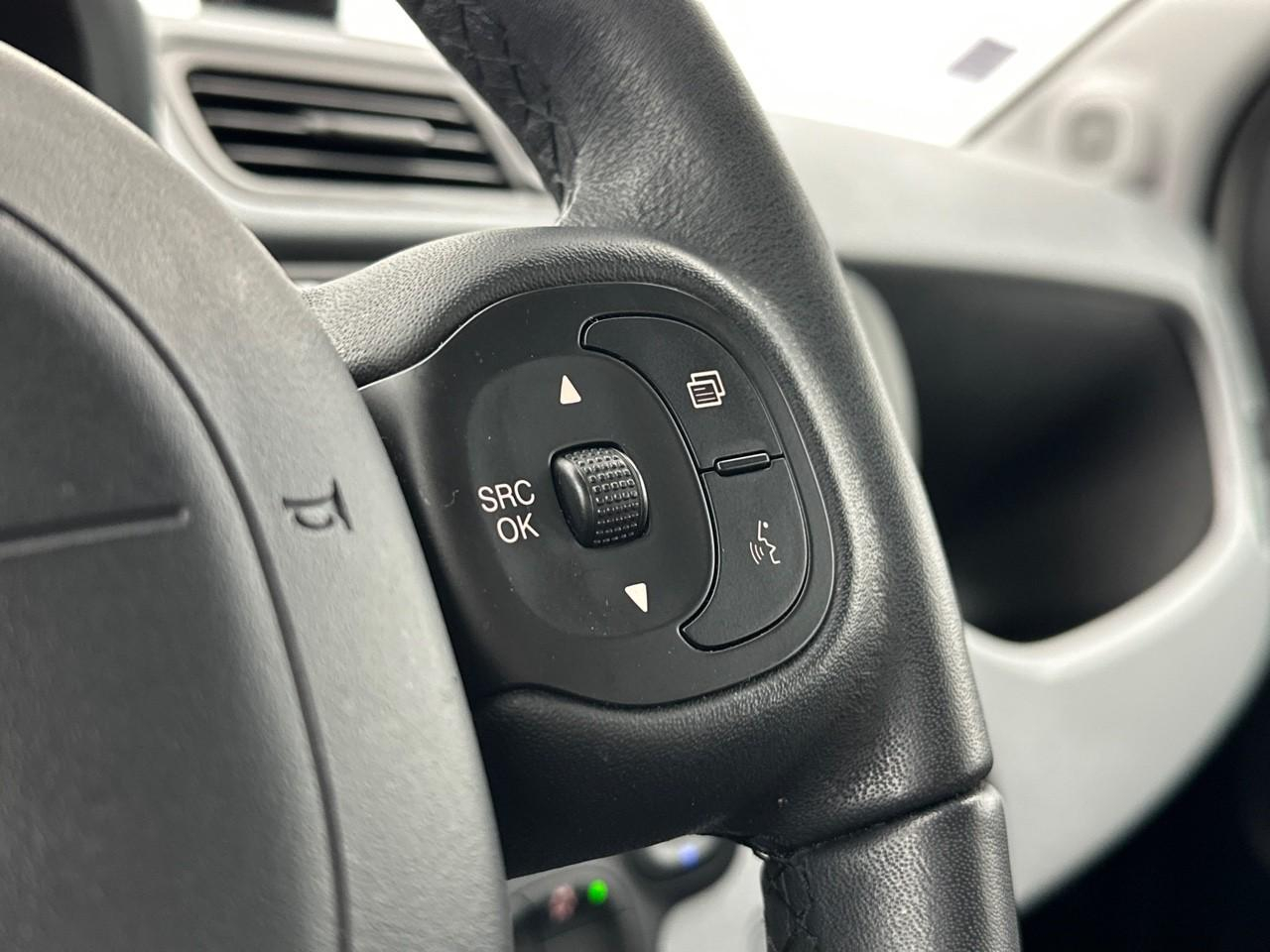 Fiat Panda 0.9 85 ch twinair s/s city cross — photo 17