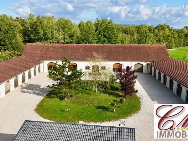 Propriété 7 pièces 215 m²