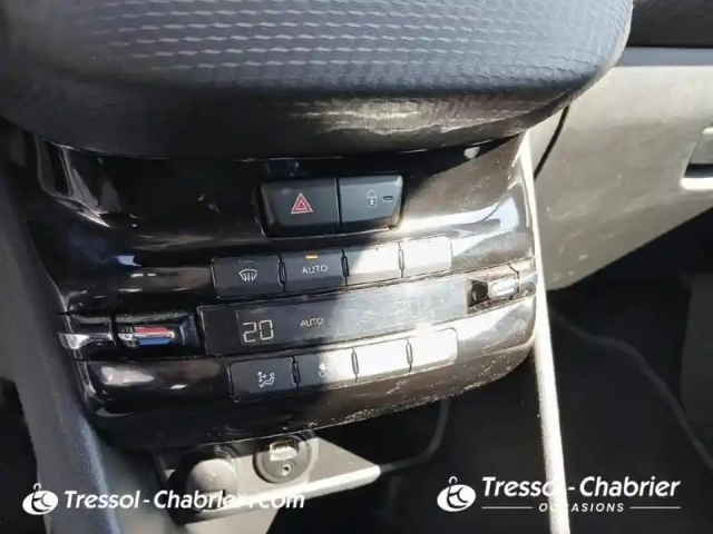 Peugeot 2008 puretech 130ch s&amp;s bvm6 allure — photo 12