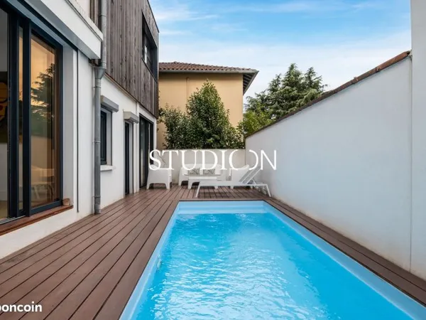Magnifique Maison Coeur Côte Pavée