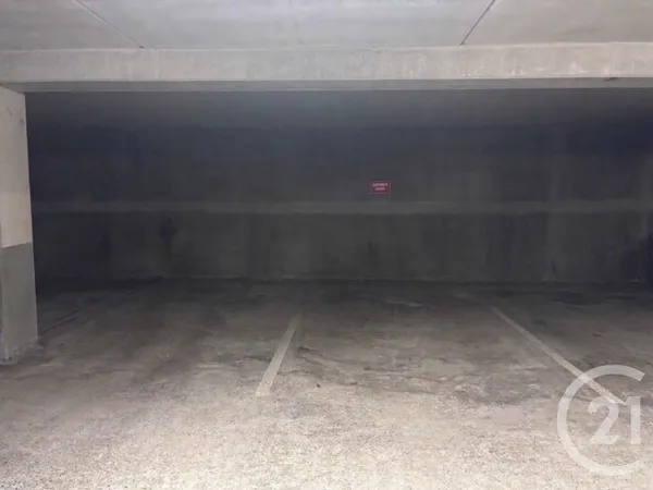 Parking 12 m²