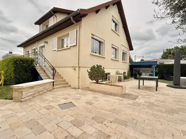 Maison 6 pièces 155 m²