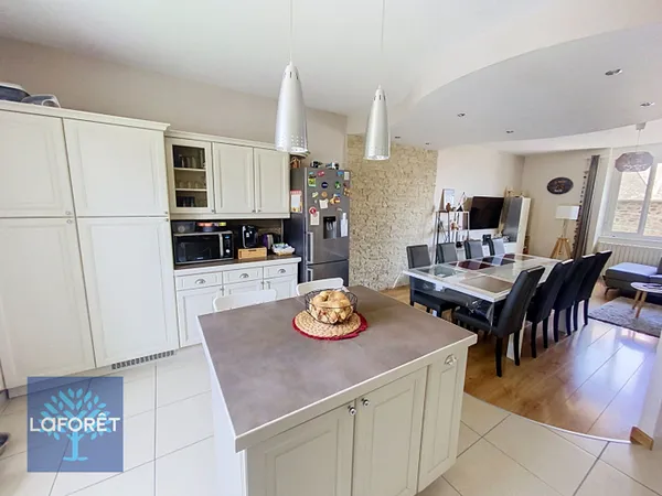 Appartement 5 pièces 84 m²
