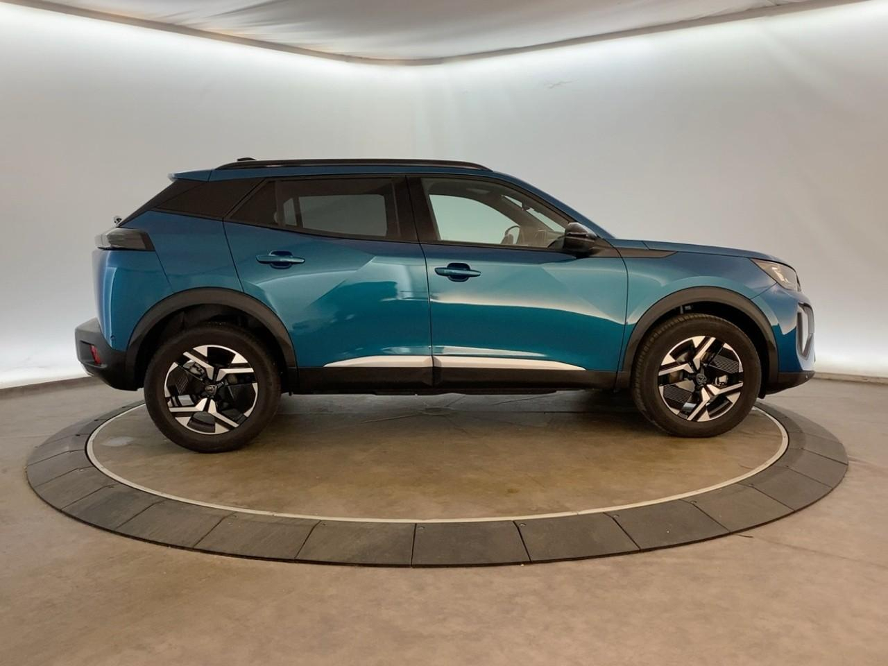 Peugeot 2008 hybrid 145 ch e-dcs6 allure — photo 4