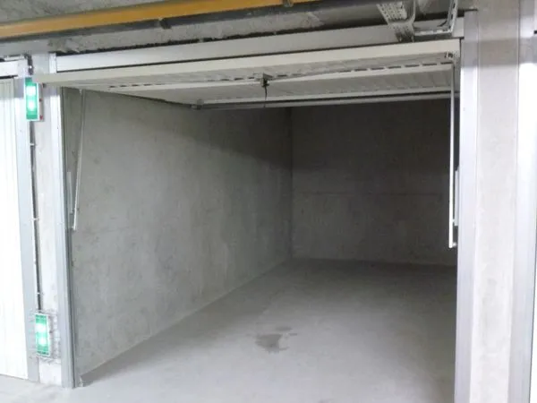 Vend Garage Sainte-Foy-Les-Lyon 69110