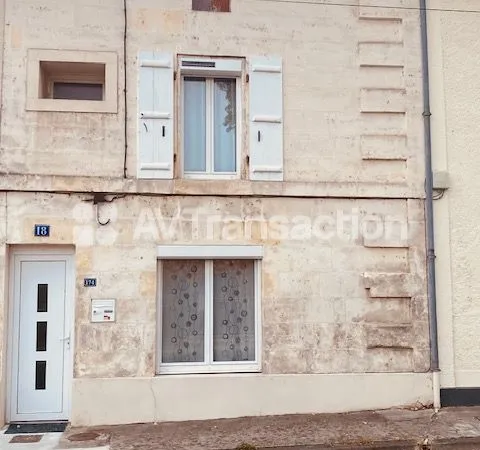 EXCLUSIVITE !!!! Maison de ville avec Jardin  2 chambres