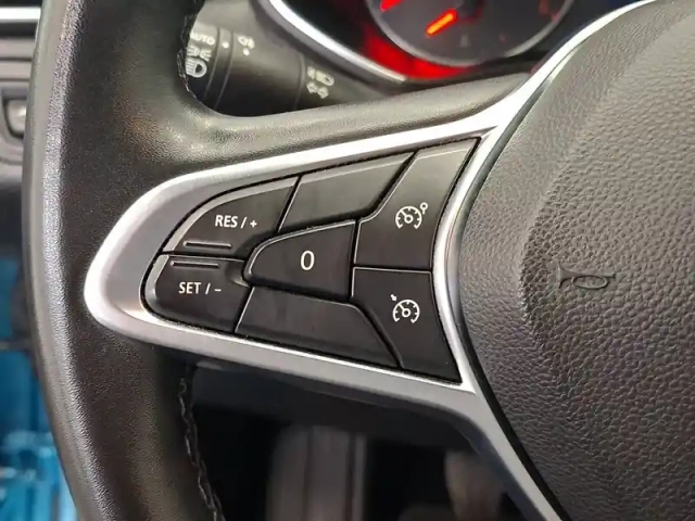 Renault Clio blue dci 85 — photo 30