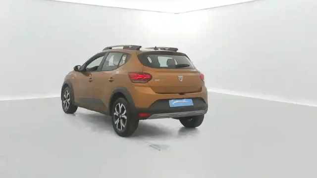 Dacia Sandero eco-g 100 — photo 13