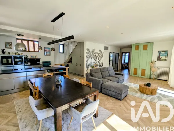 Appartement 9 pièces 270 m²
