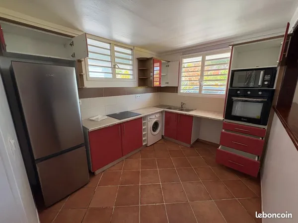 Deux pièces meublés lumineux et ventilé
