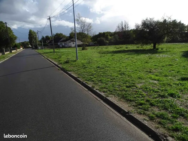 Terrains constructibles en 3 lots sur 4500m2 Saint Gondon 45500