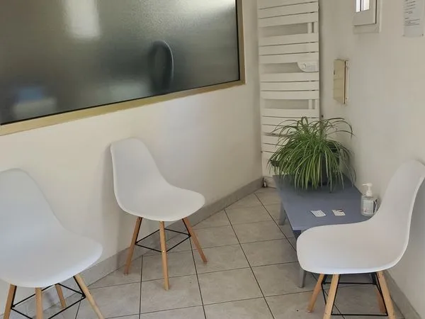 Partage piece dans cabinet infirmier
