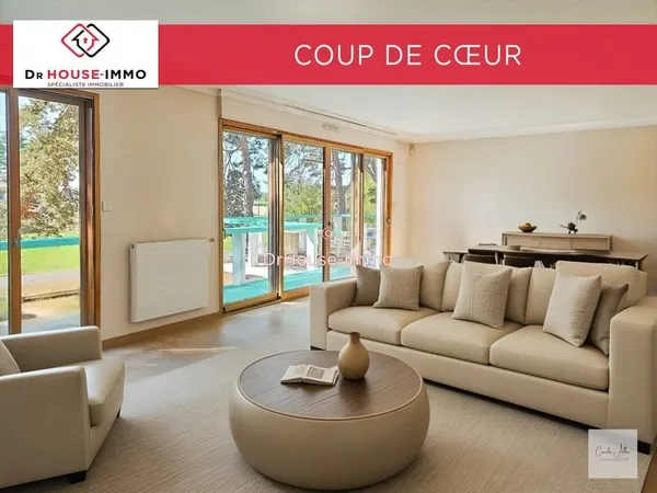 Grande maison familiale rénovée - Beaucoup de potentiel