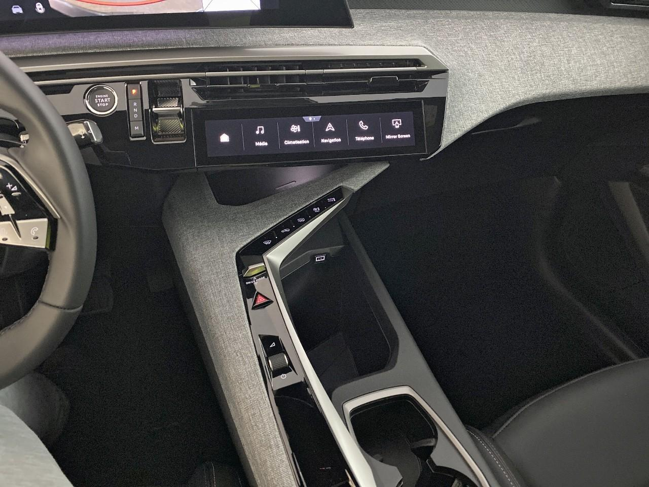 Peugeot 3008 hybrid 145 e-dcs6 allure — photo 18