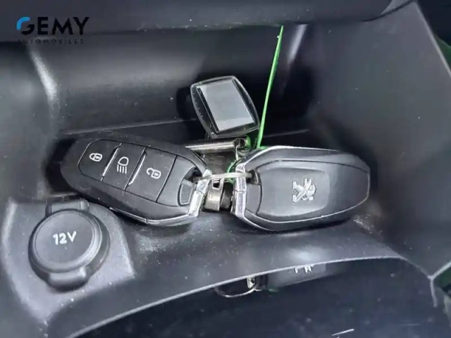 Peugeot 208 electrique 50 kwh 136ch — photo 20