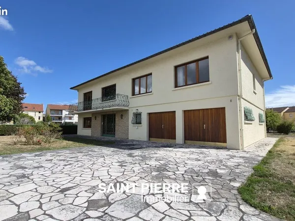 Maison 8 pièces 173 m²